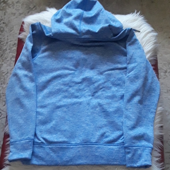 Under Armour Hoodie (women's) - Picture 8 of 8